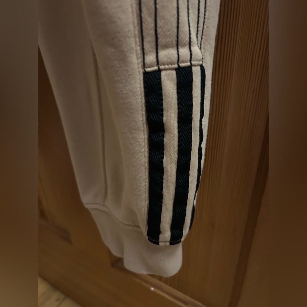 Adidas Original Fleece Joggers Size Large Beige/ Black - Picture 12 of 16